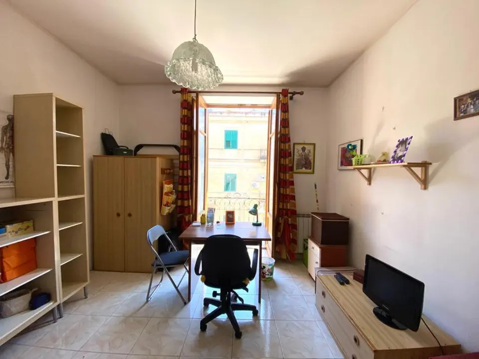 Trilocale in affitto a Palermo