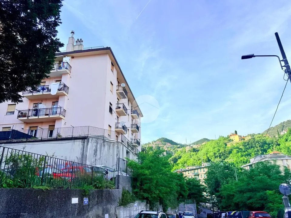 5 locali in vendita a Genova