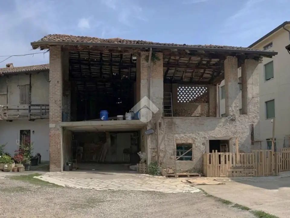 Casa indipendente in vendita a Levate