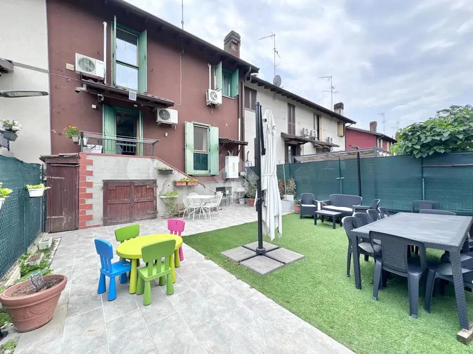 Villa a schiera in vendita a Casarile