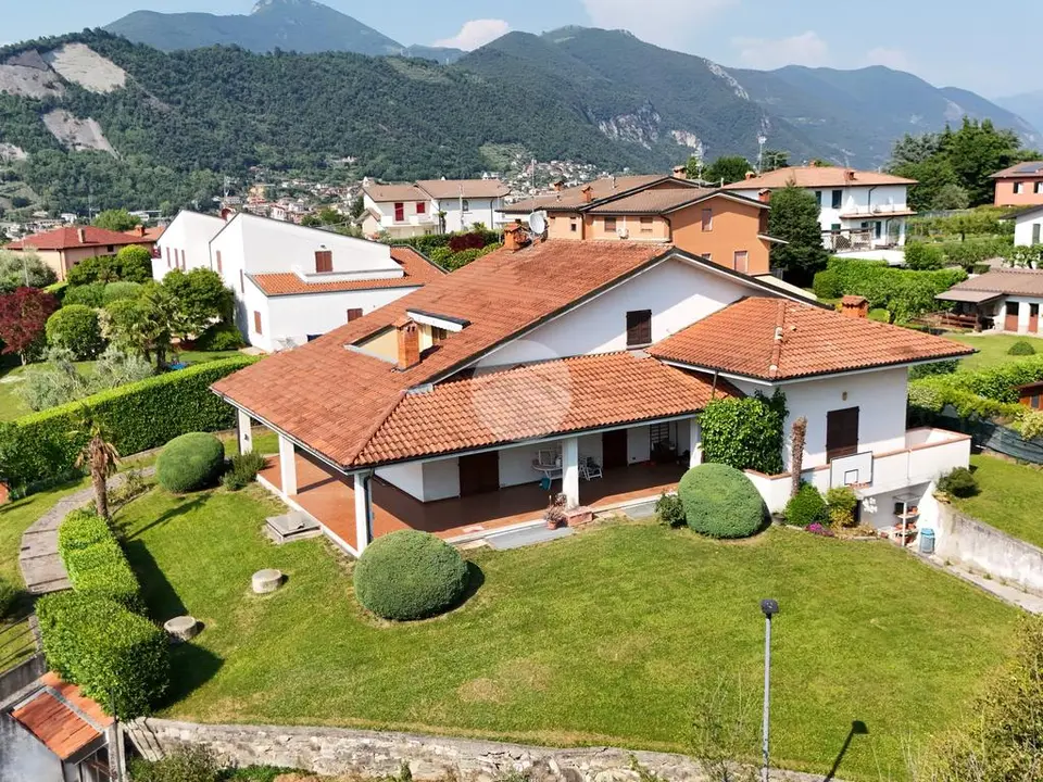 Villa singola in vendita a Paratico