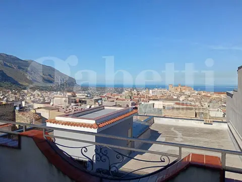 Appartamento in Via  delle Alpi 5, Carini (PA)
