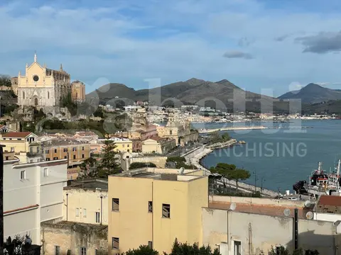 Appartamento in Salita degli Albito 36, Gaeta (LT)