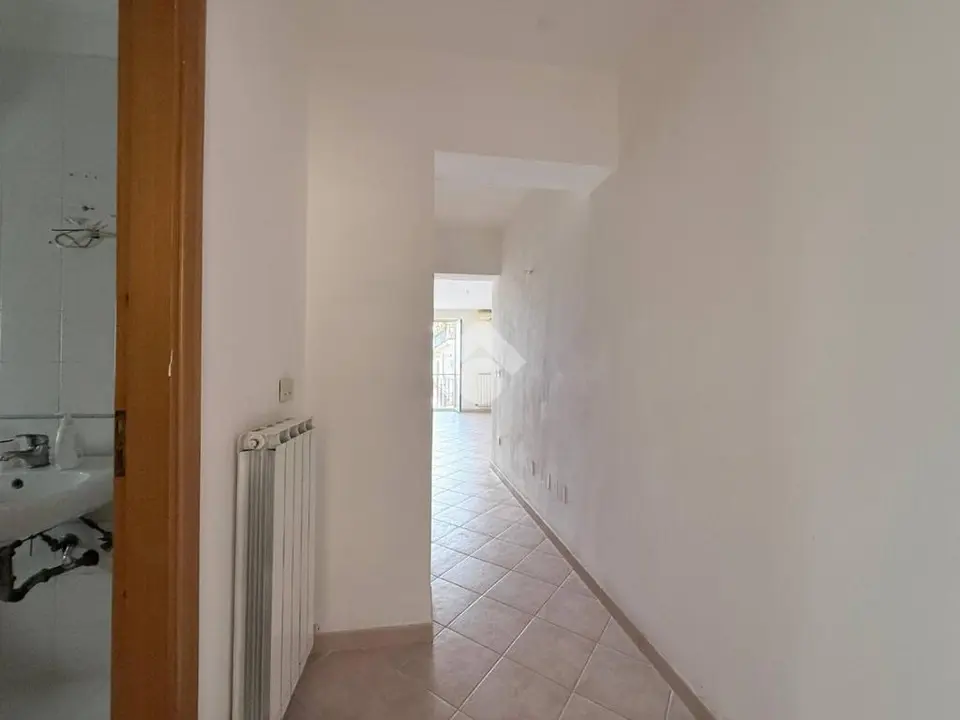 Trilocale in affitto a Pozzuoli