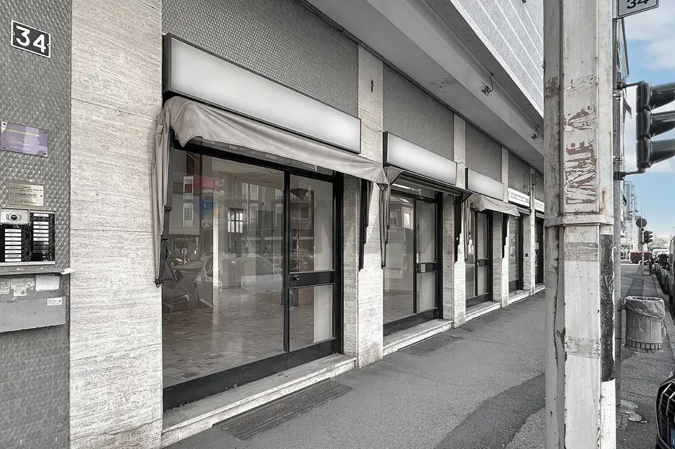 Negozio in Affitto a Cusano Milanino