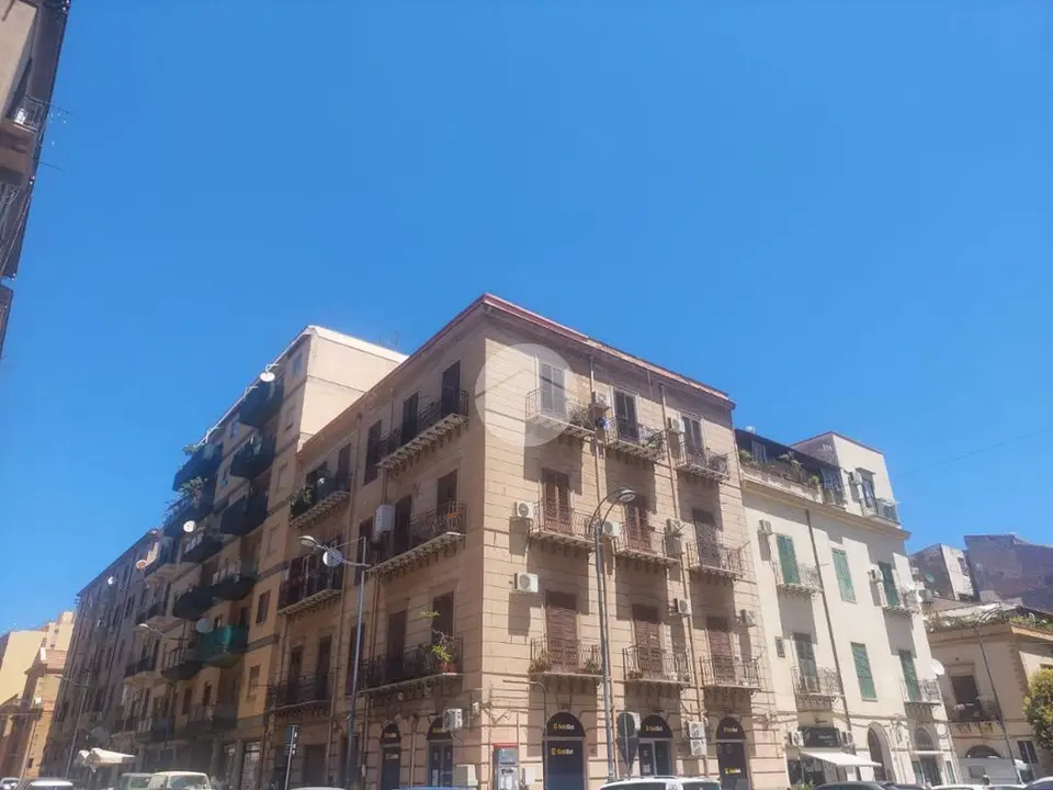 5 locali in vendita a Palermo