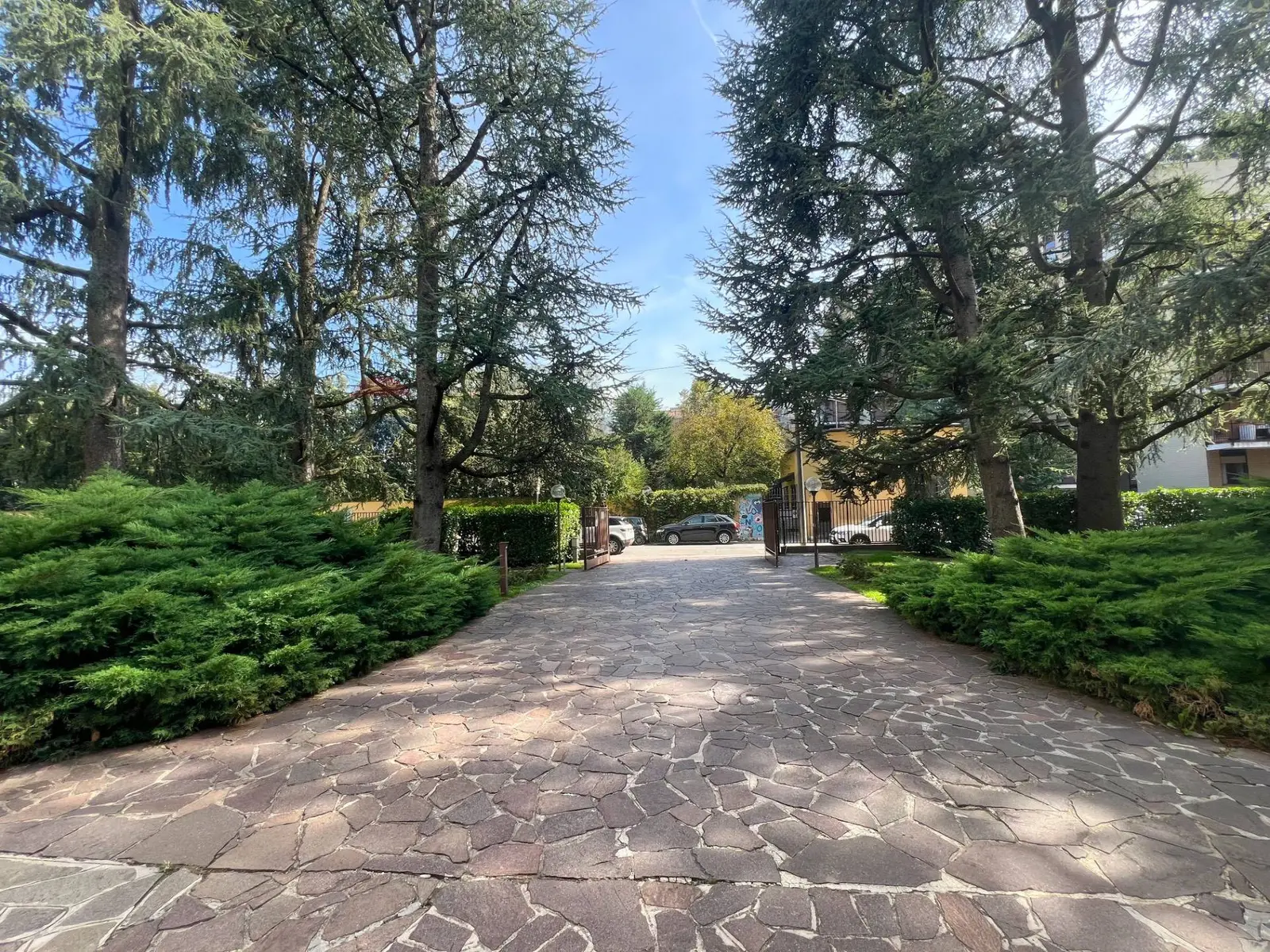 Appartamento in Vendita a Monza