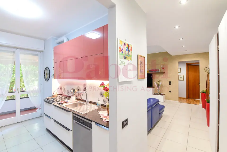Appartamento in Via Sant'Adeodato 2, Cantù (CO)
