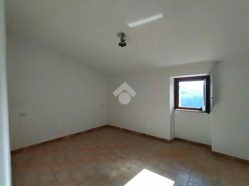 Casa semindipendente in vendita a Foligno