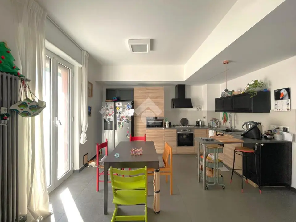 5 locali in affitto a Genova