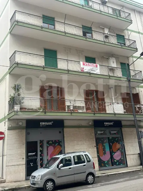 Appartamento in Via Monsignor Luigi Mindelli, Ostuni (BR)