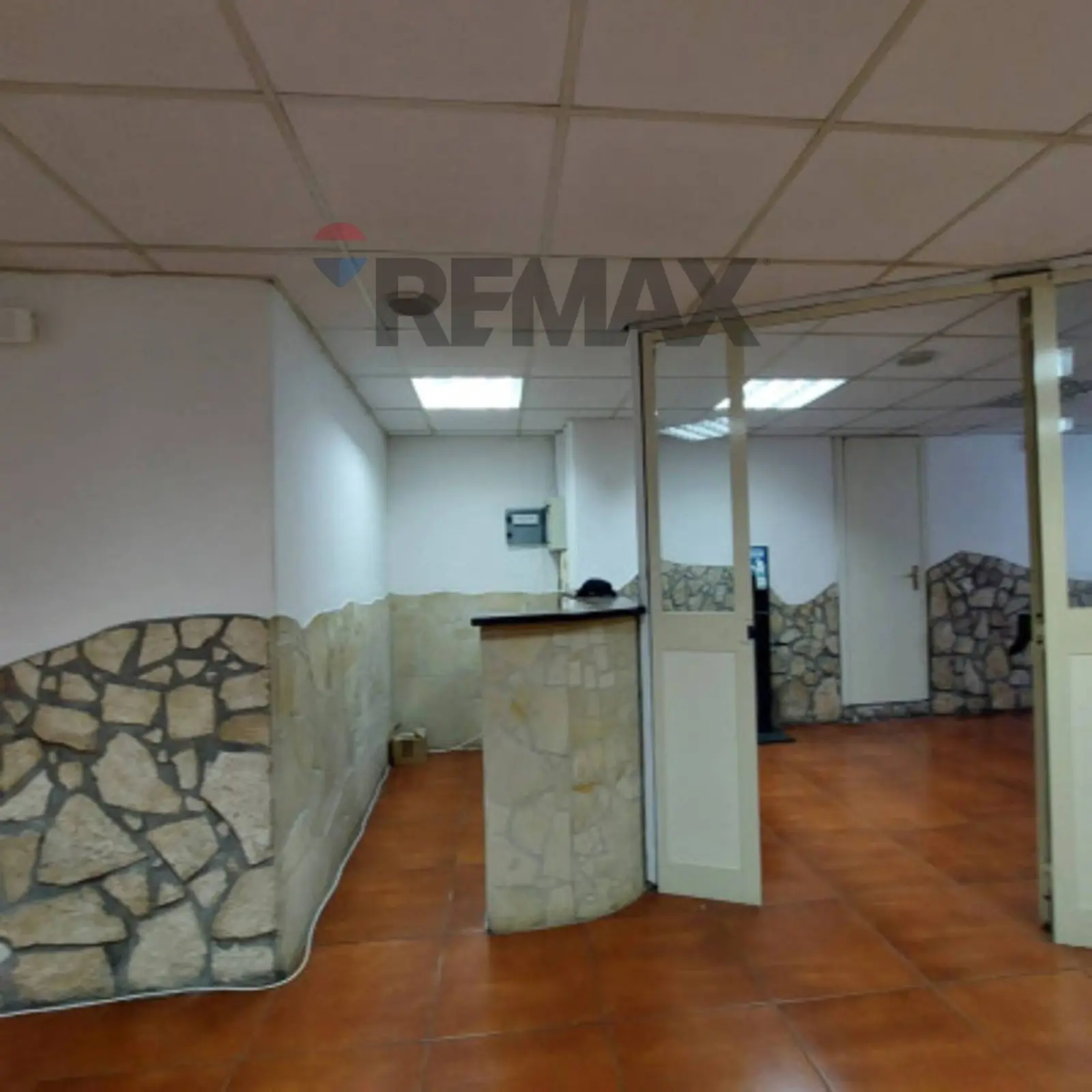 Locale Commerciale in Affitto a Catania