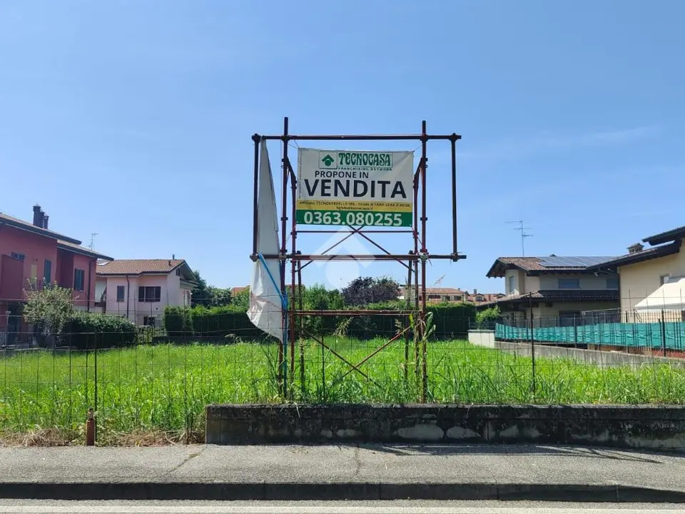 Ter. residenziale in vendita a Fara Gera D'Adda
