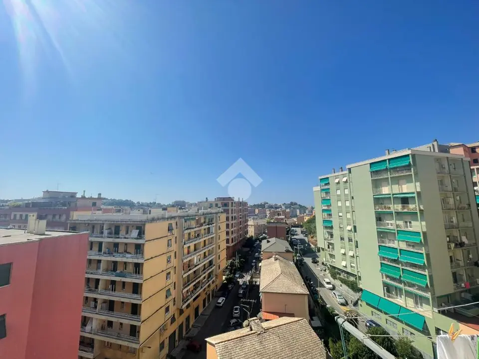 Quadrilocale in vendita a Genova