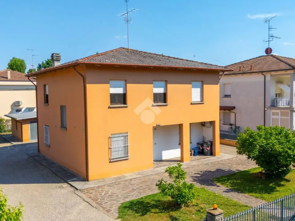 Maison 4 chambres à vendre à Baricella