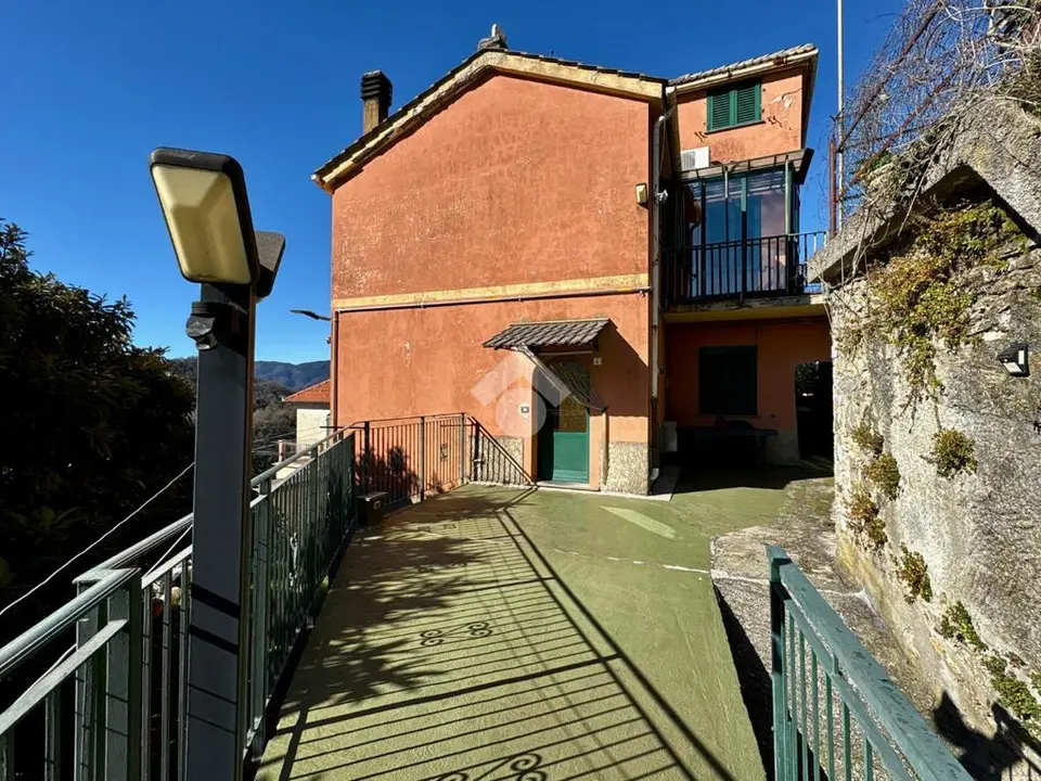 Casa semindipendente in vendita a Sant'Olcese