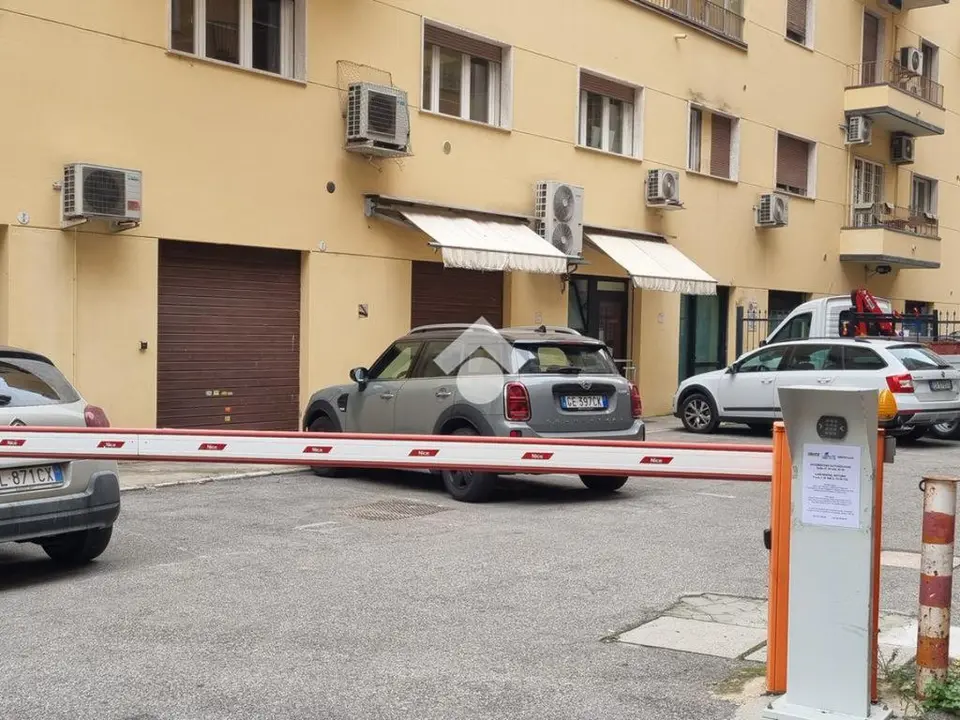 Posto auto in vendita a Bologna
