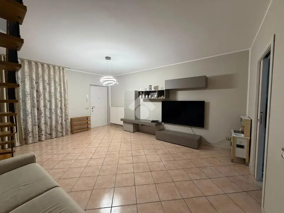Trilocale in vendita a Bagnatica