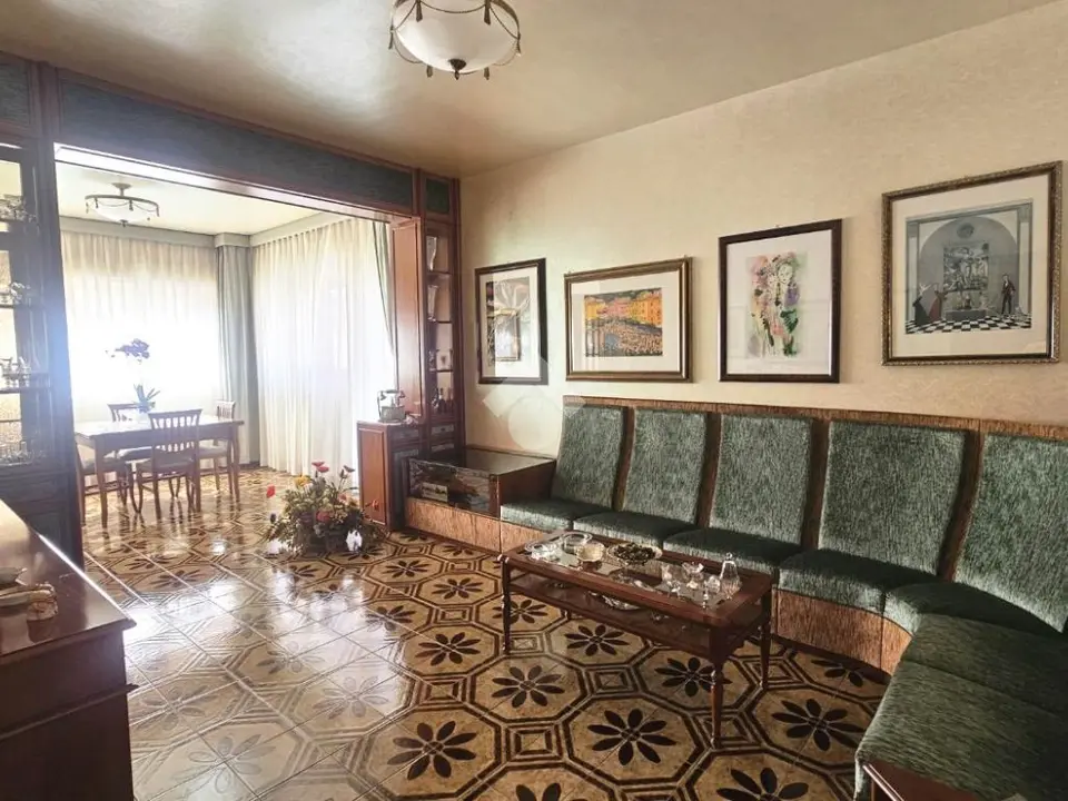 Quadrilocale in vendita a Palermo