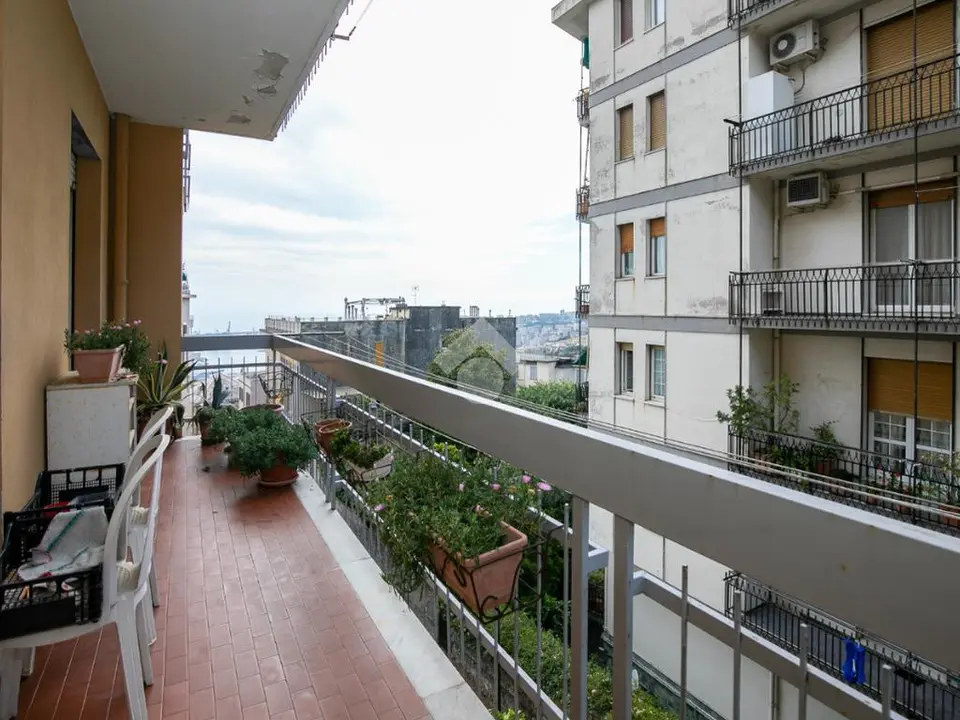 5 locali in vendita a Genova