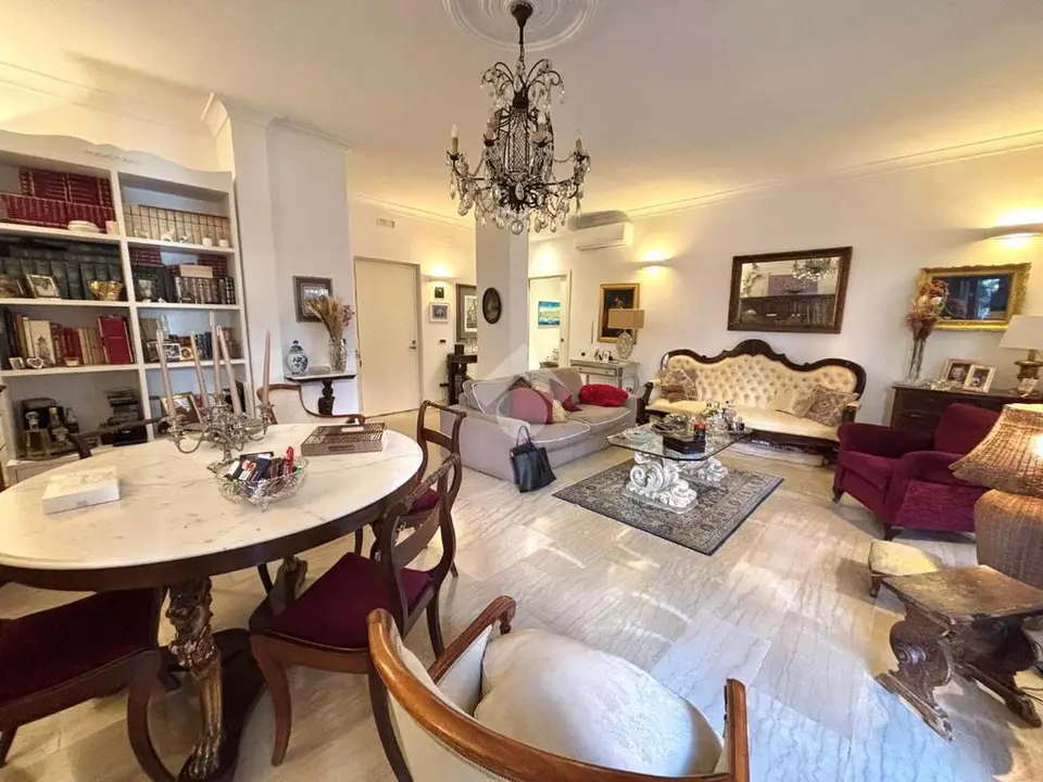 Quadrilocale in vendita a Napoli