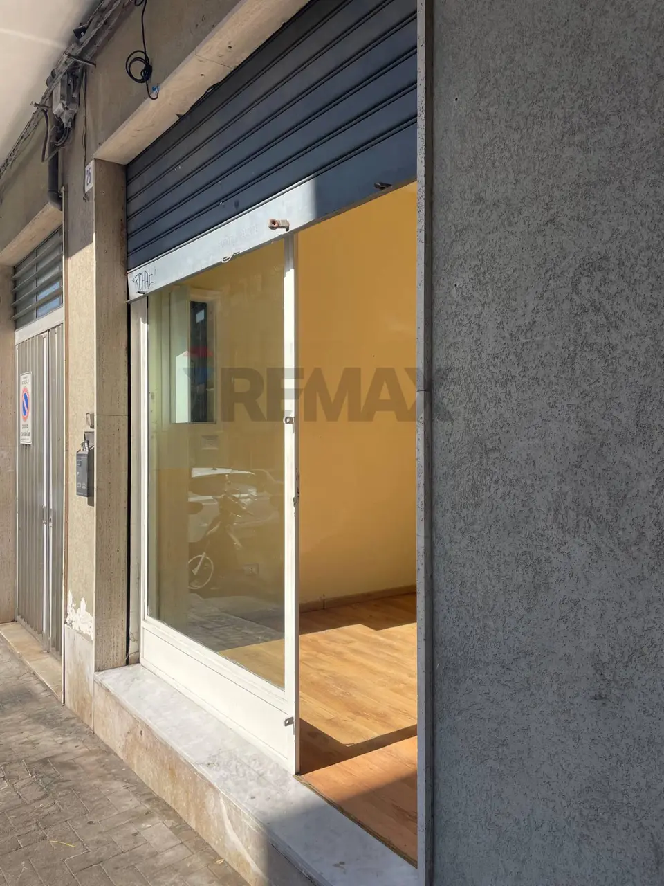 Locale Commerciale in Affitto a Acireale