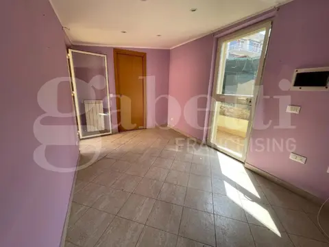 Magazzino in Via Atratina 99, Gaeta (LT)