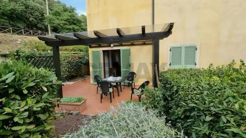 Appartamento in Vendita a Monteverdi Marittimo