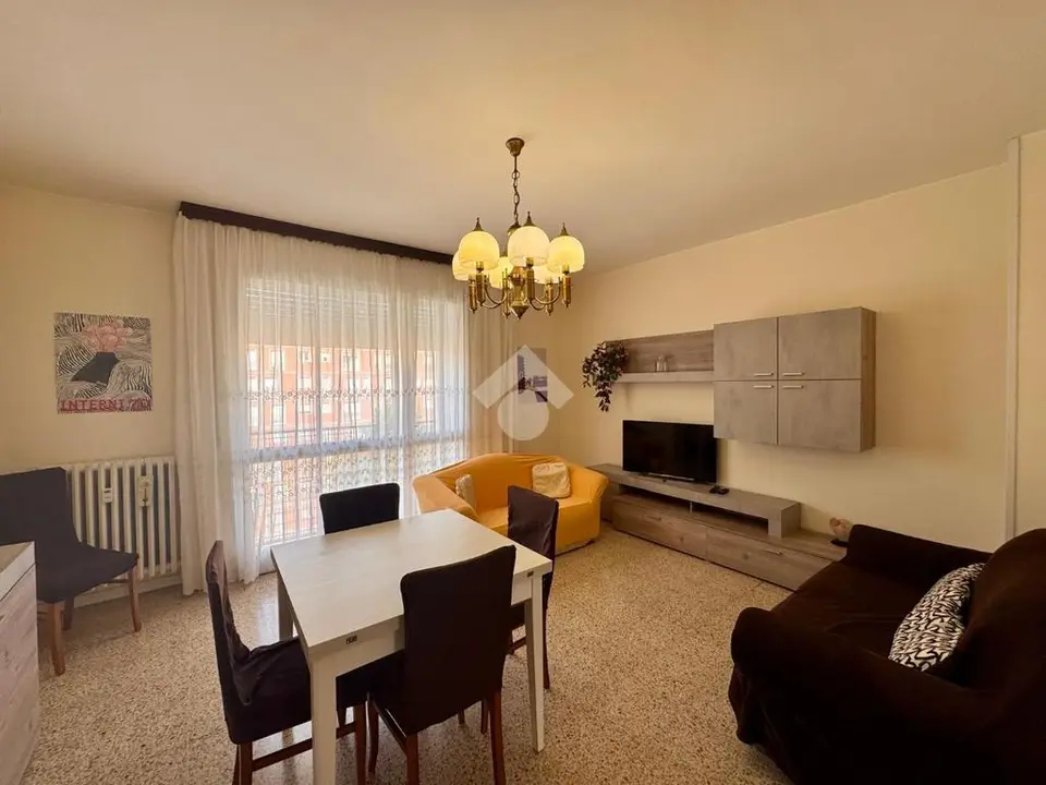 5 locali in affitto a Milano