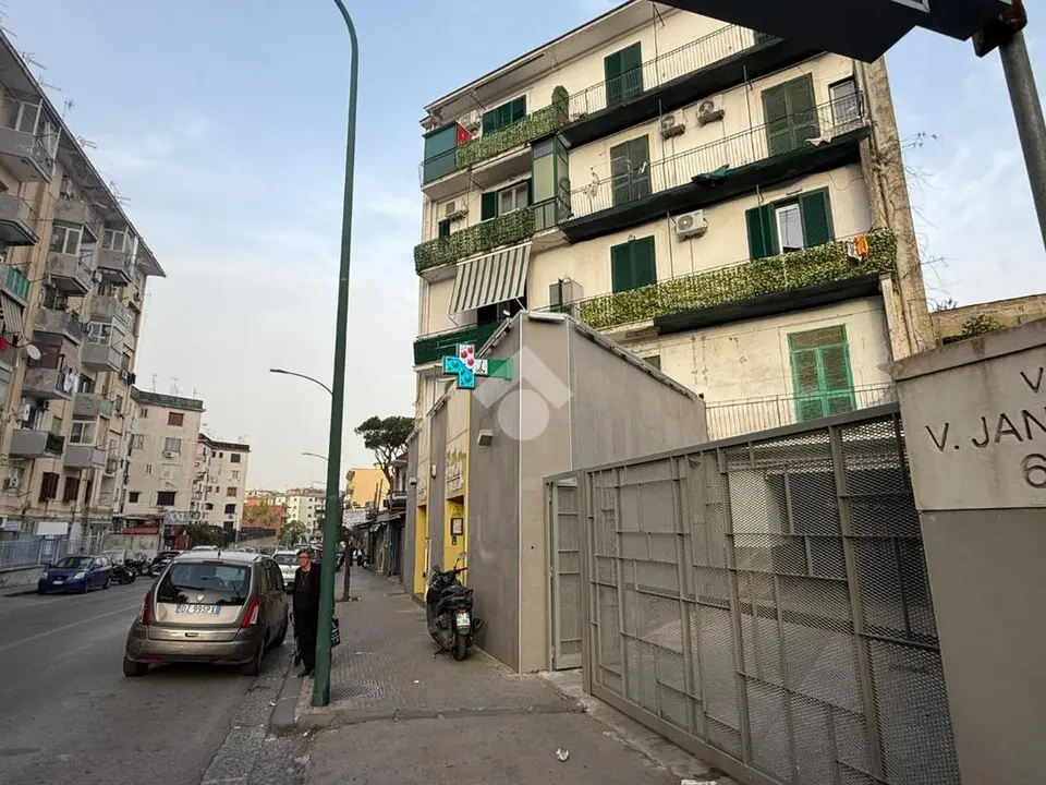 Bilocale in vendita a Napoli