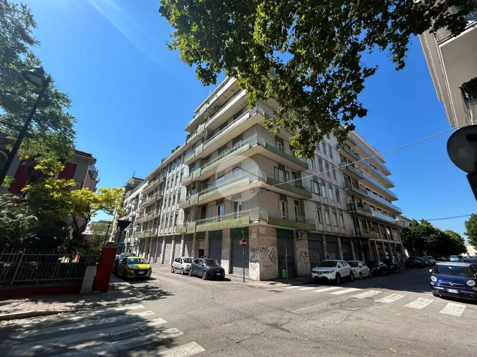 Quadrilocale in vendita a Pescara
