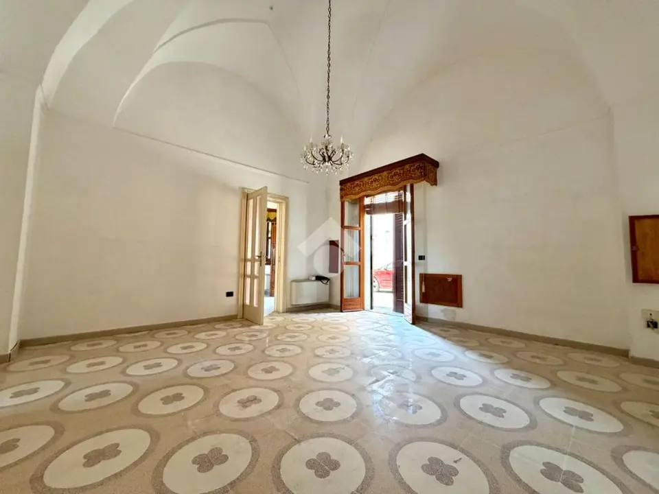 Casa indipendente in vendita a Lizzanello