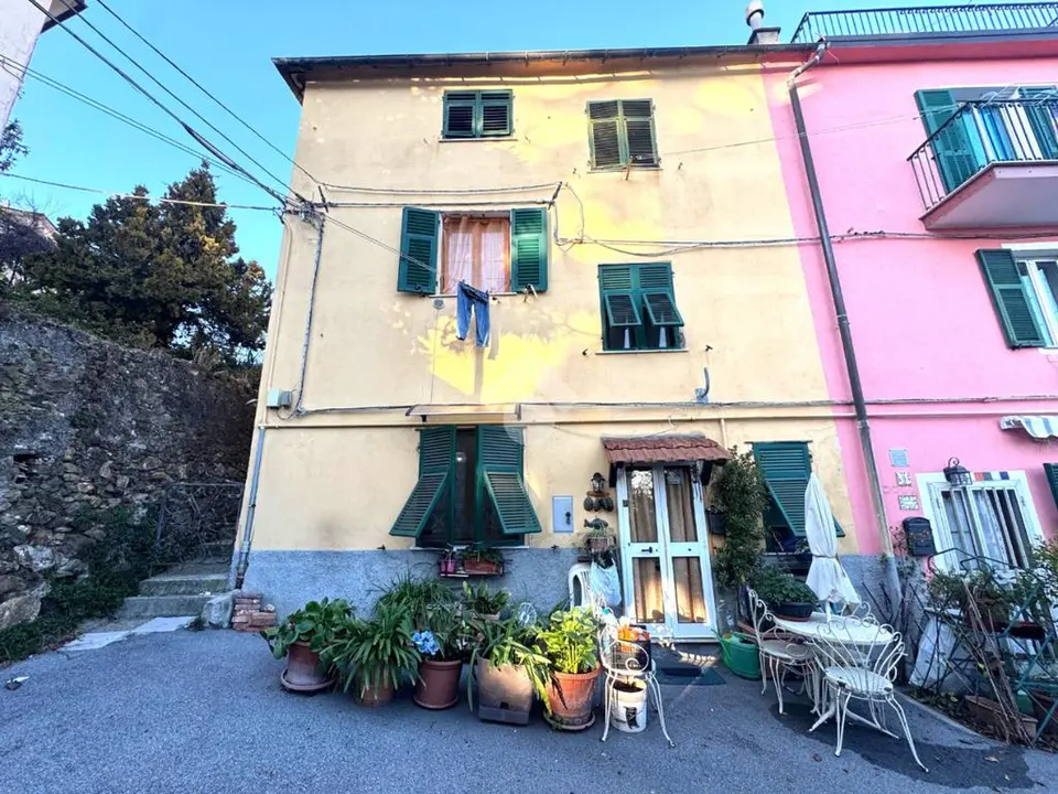 Quadrilocale in vendita a Genova