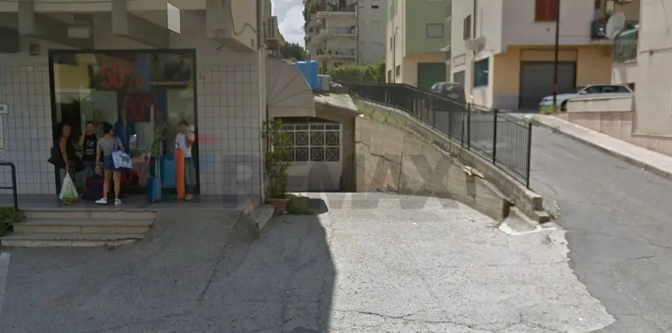 Magazzino in Vendita a Corigliano-Rossano