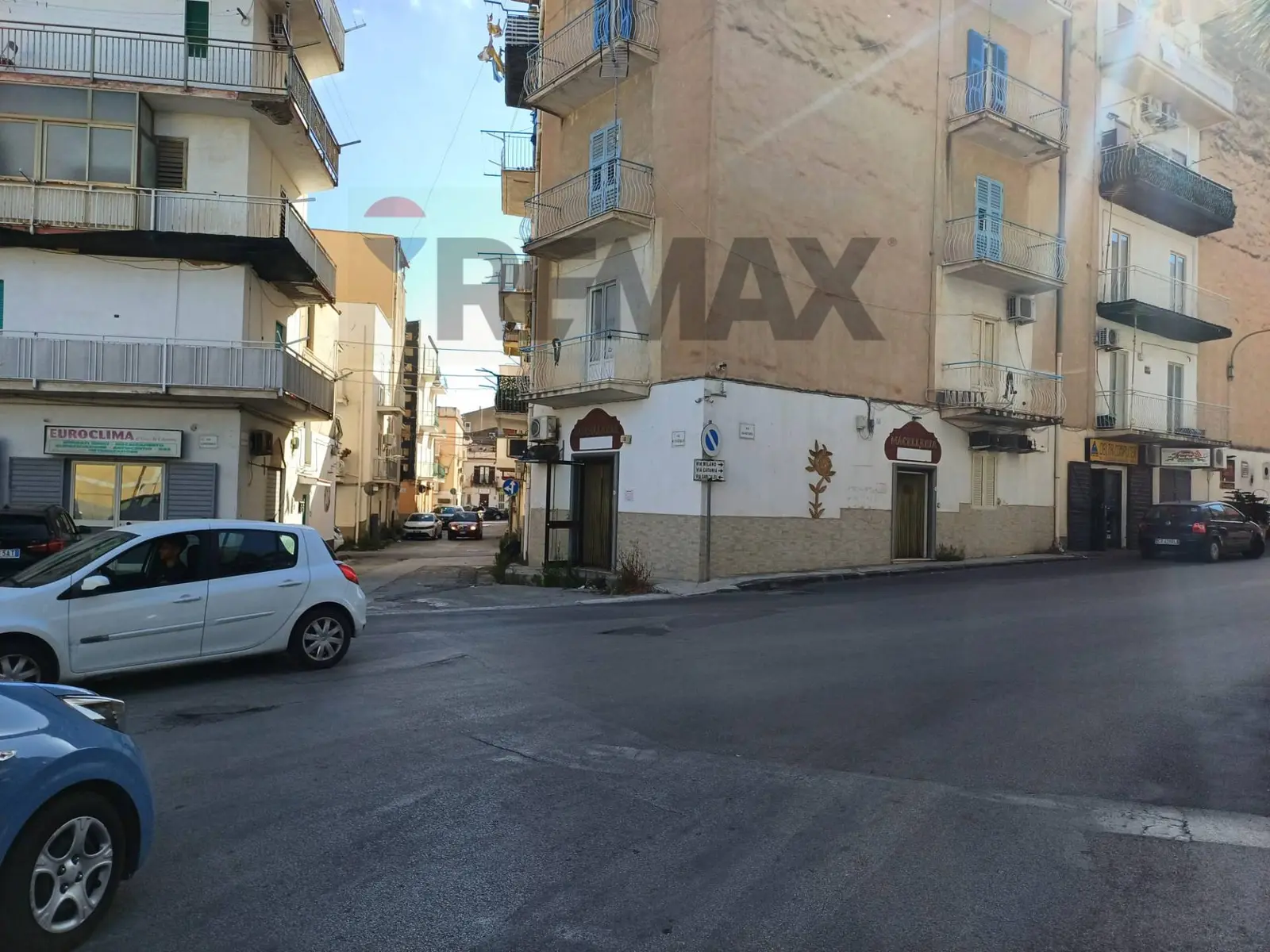 Negozio in Affitto a Porto Empedocle