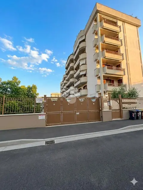 5 locali in vendita a Frattaminore
