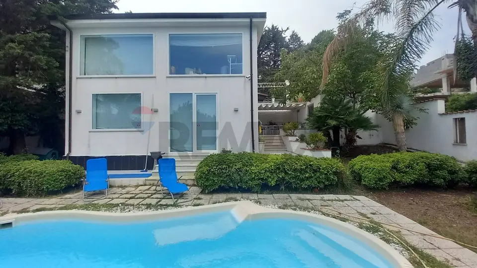 Villa singola in Affitto a Borgetto