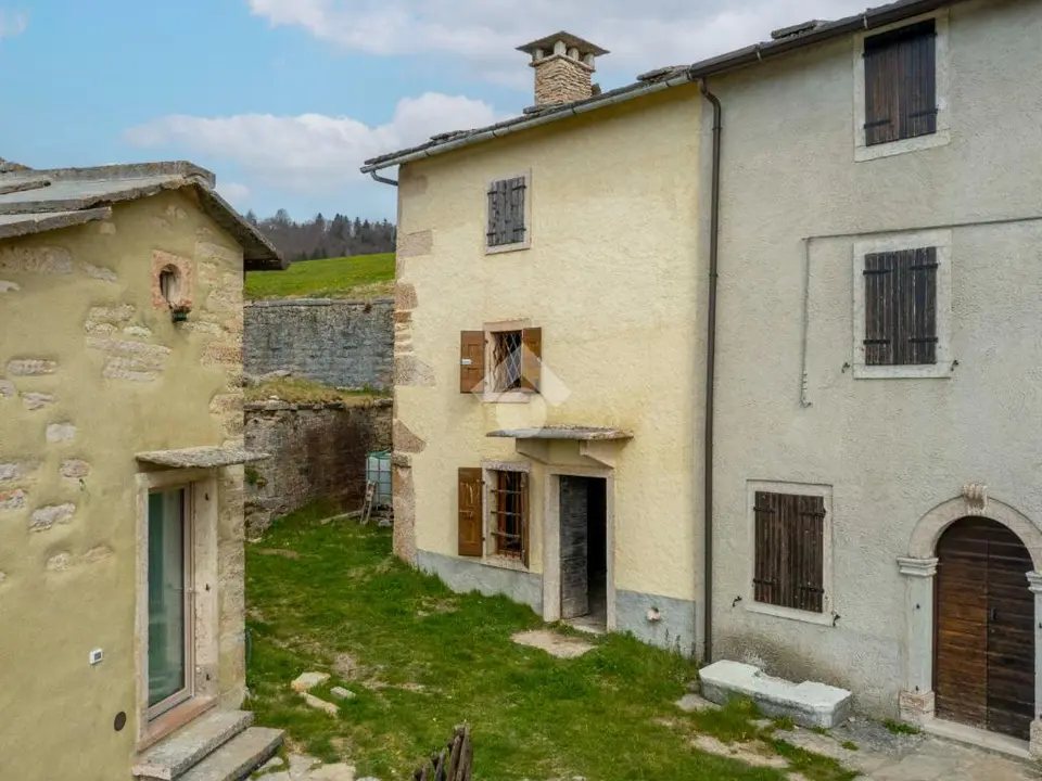 Rustico in vendita a Bosco Chiesanuova