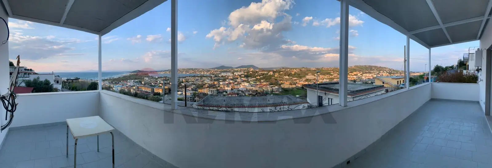 Appartamento in Affitto a Monte di Procida
