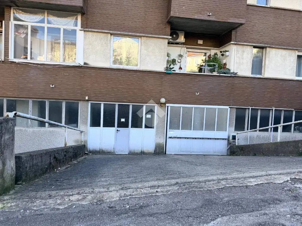 Box / posti auto in vendita a Trieste