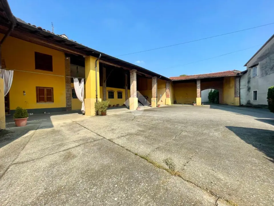 Casa indipendente in vendita a Quinzano D'Oglio