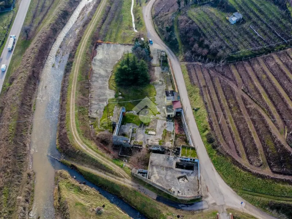 Rustico in vendita a Monteforte D'Alpone