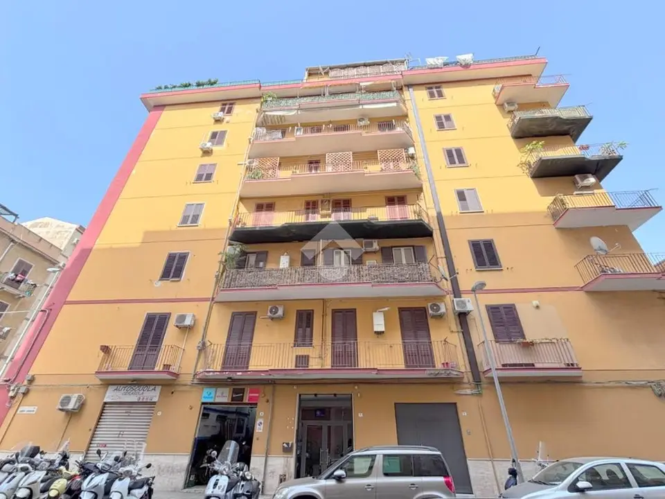 5 locali in vendita a Palermo