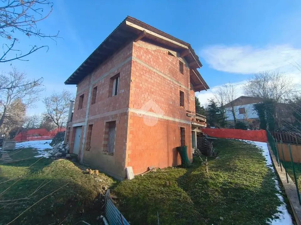 Villa singola in vendita a San Benedetto Val Di Sambro