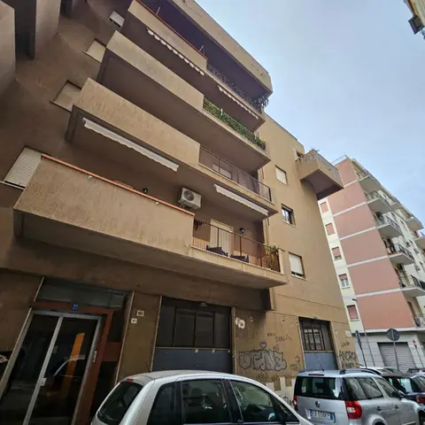Appartamento in Via Giuseppe Crispi 161, Palermo (PA)