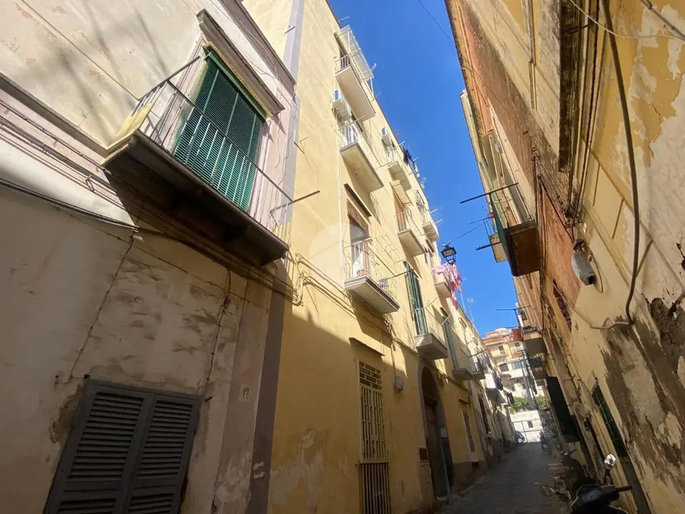 Bilocale in vendita a Torre Del Greco