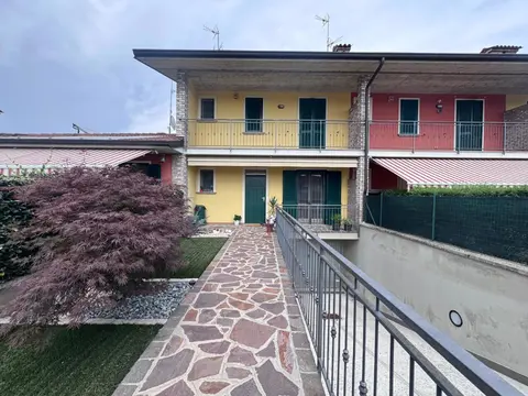 Appartamento in Via Don Domenico Elidoro 16, Pumenengo (BG)