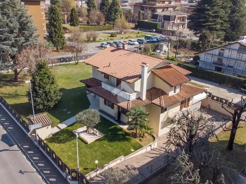 Villa singola in vendita a Bonate Sopra