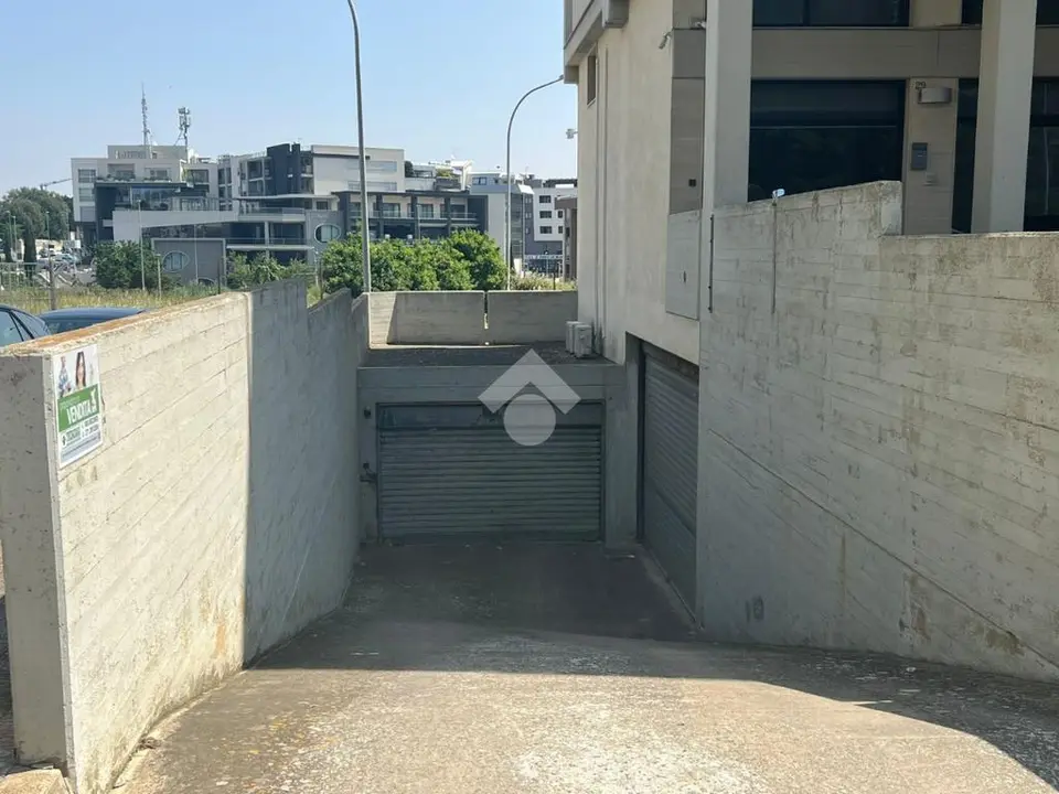 Box / posti auto in vendita a Altamura
