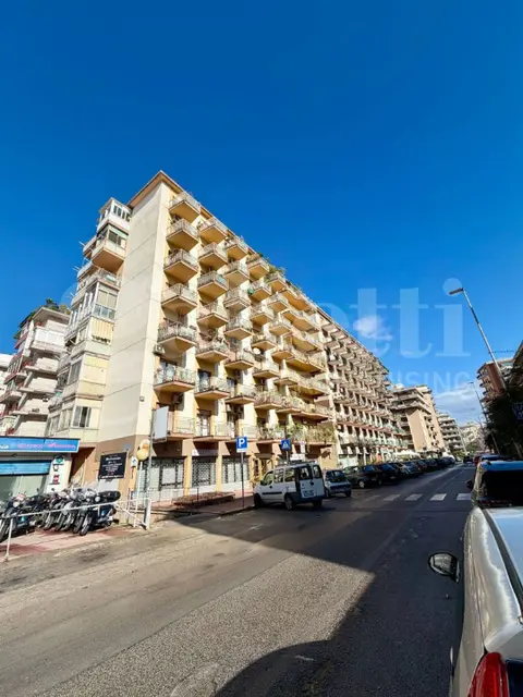 Appartamento in Via Mongerbino 37, Palermo (PA)